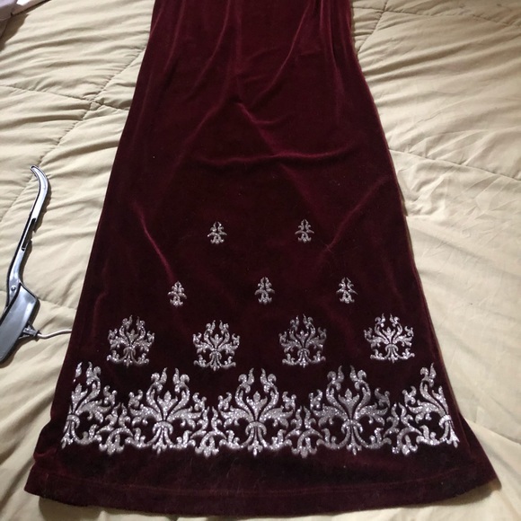 Joanna Design  Velvety Stretch Fabric Sparkling Embellishments Maxi Evening Wear - Picture 5 of 12